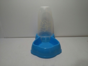 Pien Pien Food Feeder / Dispenser 550g